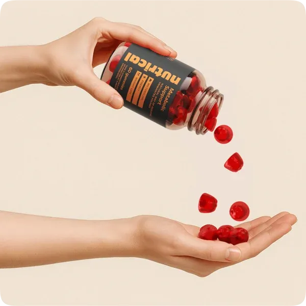 Gommes Nutrical dans une main